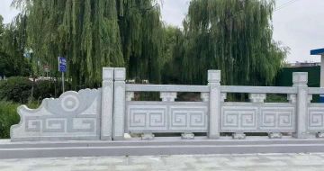 海南 芝麻灰桥栏杆、河道栏杆安装效果