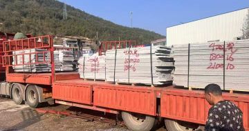 海南 芝麻灰花岗岩光面毛板出货日常