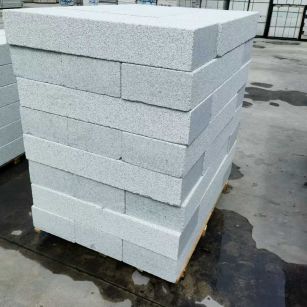 海南 芝麻白两面荔枝面台阶石