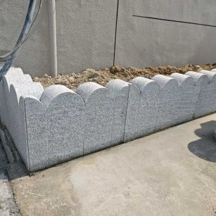 海南 芝麻白花岗岩花边石铺装效果图