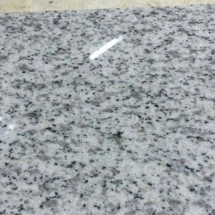 海南芝麻白光面