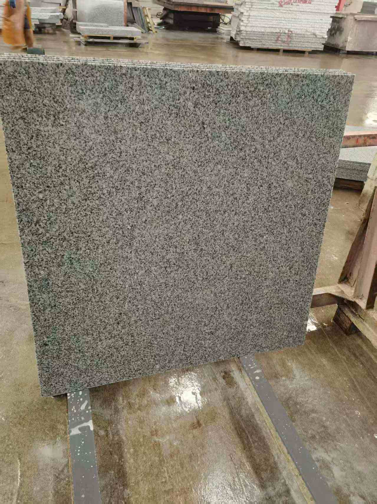 海南 芝麻白光面900*900，高地铁标准