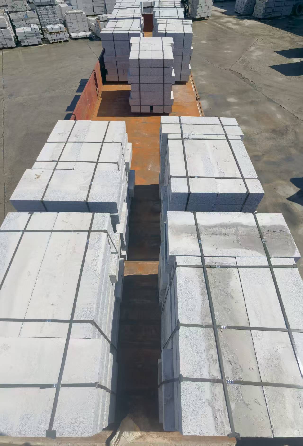 海南 路沿石装车出货