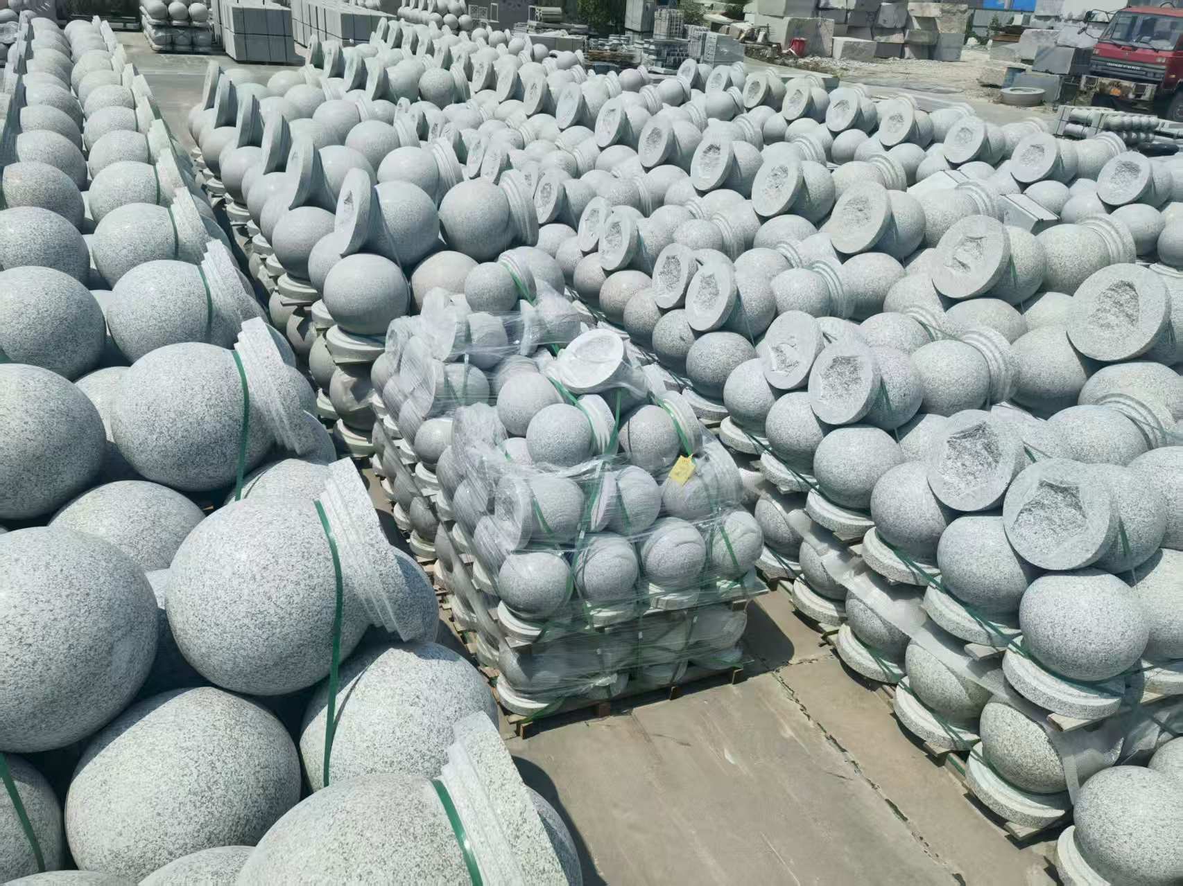海南 花岗岩实心圆球，石球，挡车球，挡车石，车止石，路障石。