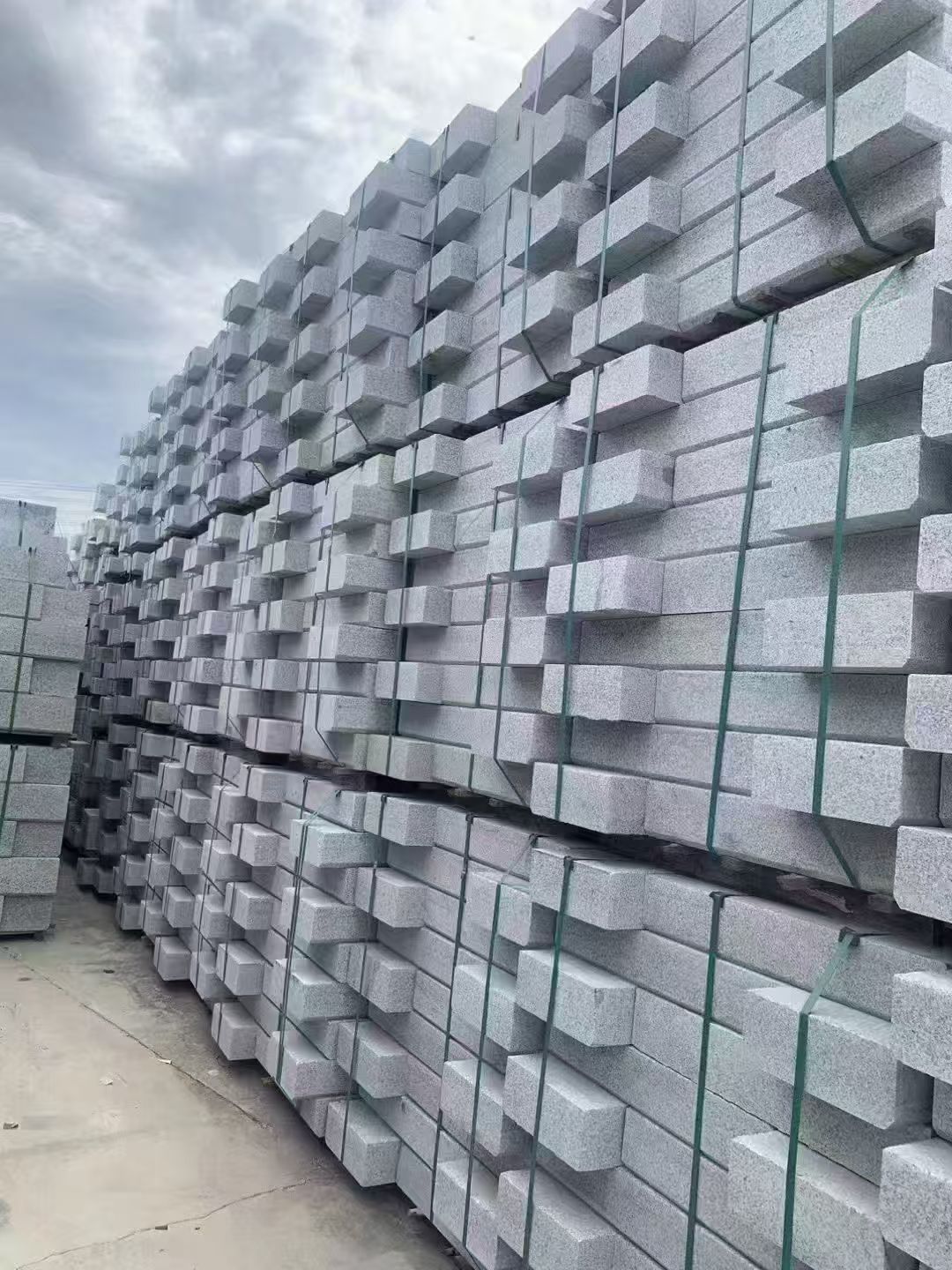 海南 芝麻灰侧石