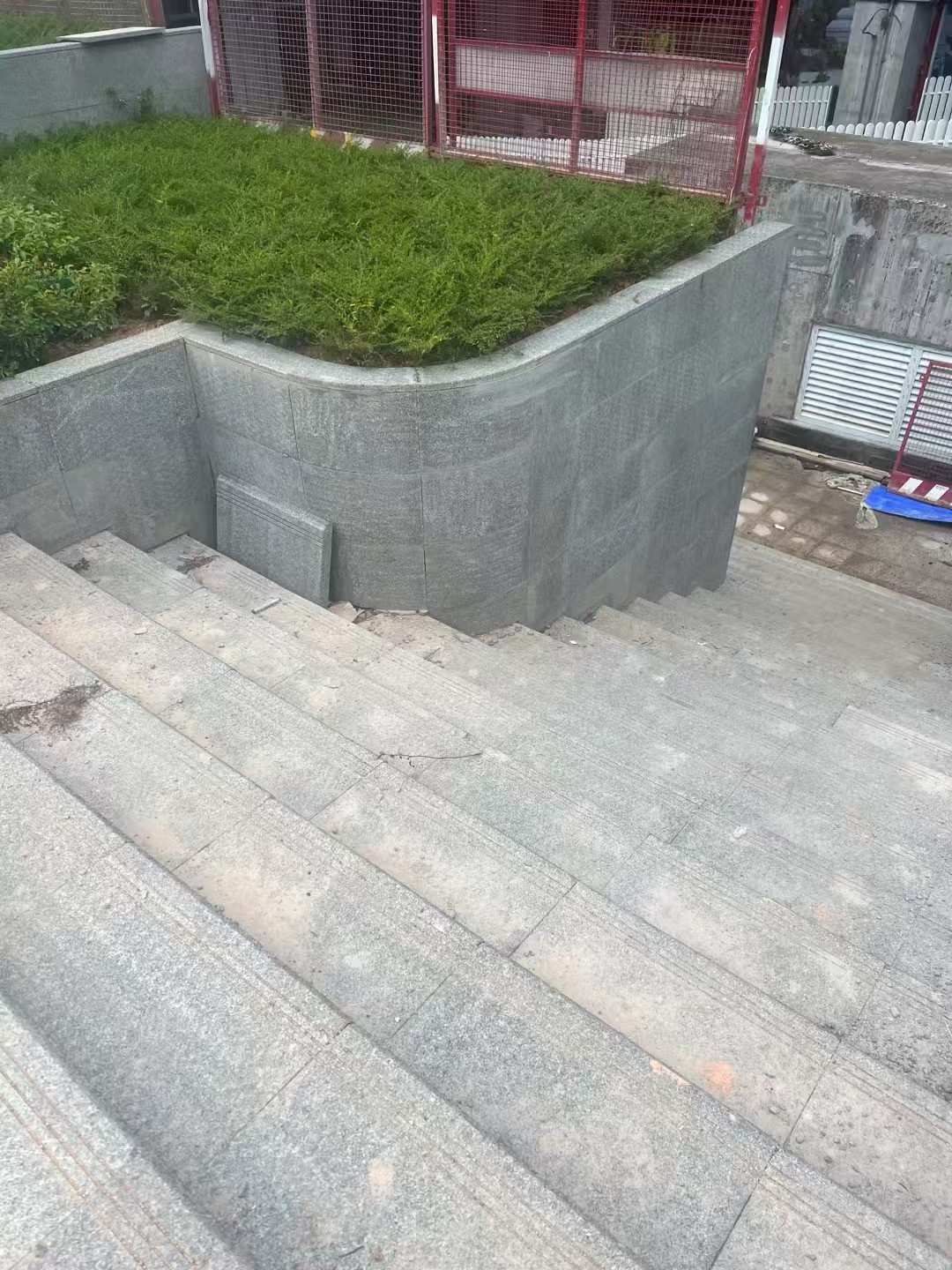 海南 芝麻黑火烧面铺装案例