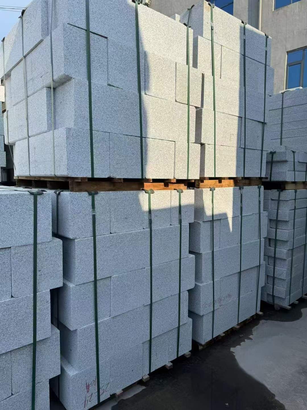 海南 芝麻白路沿石