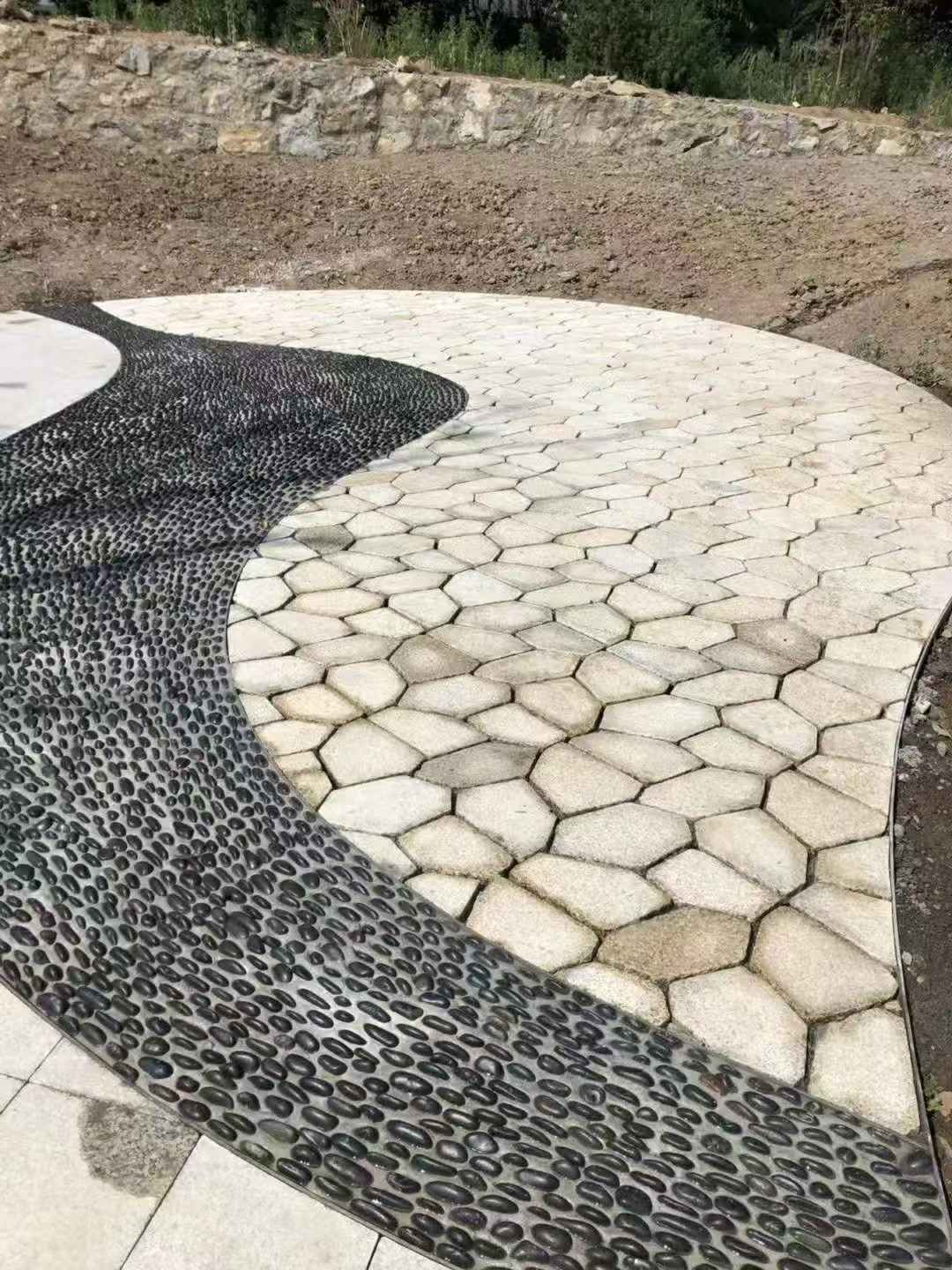 海南 黄金麻冰裂缝室外铺装效果完美展示